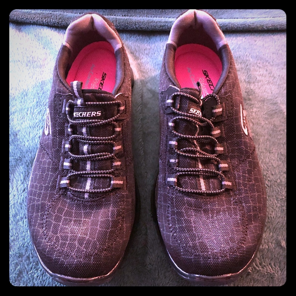Skechers memory foam slip on sneakers
